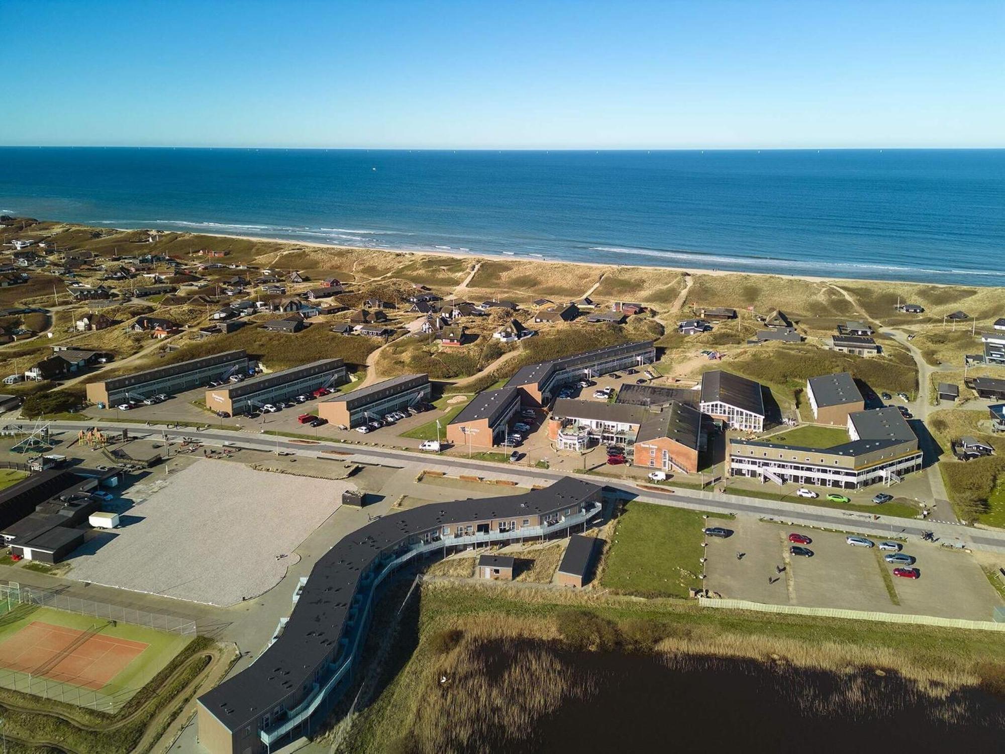 4 Person Holiday Home On A Holiday Park In Ringk Bing Ringkøbing Exteriör bild