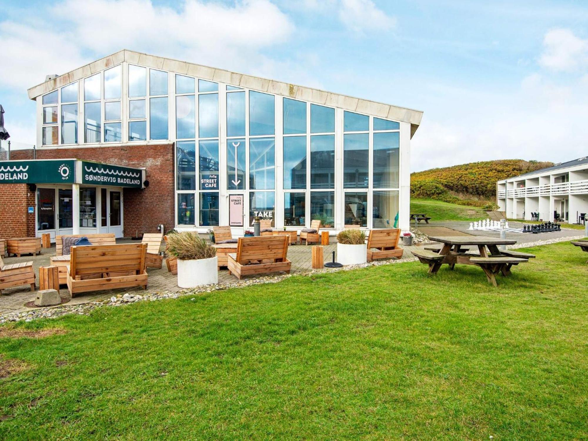 4 Person Holiday Home On A Holiday Park In Ringk Bing Ringkøbing Exteriör bild